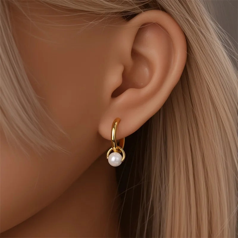 Brincos de argola geométricos dourados Vestiosa™